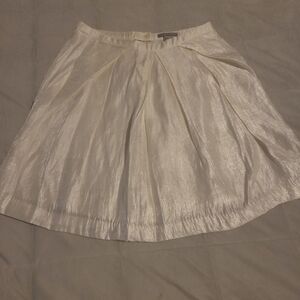 H&M Women's Jacquard Skirt Shiny/Shimmer/Metallic White Pleated Front Mini Sz 6